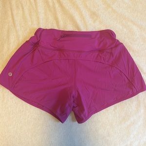 Lululemon Speed Up Short lined 2.5” inseam in Magenta Purple Size 6